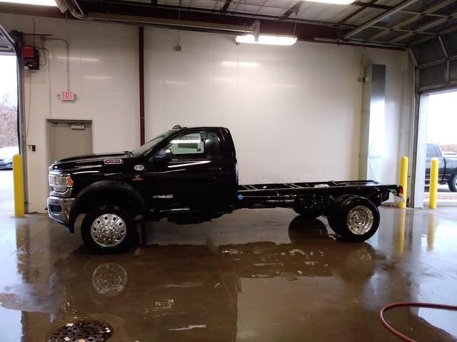 2020 Ram 5500 Chassis Cab Tradesman Diamond Black Crystal Pearlcoat, Viroqua, WI