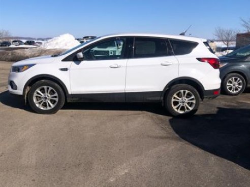 2019 Ford Escape SE Oxford White, Viroqua, WI