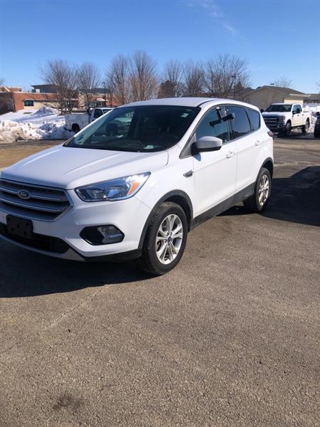 2019 Ford Escape SE Oxford White, Viroqua, WI