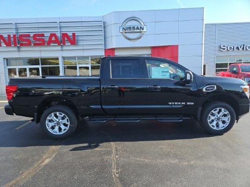 2024 Nissan Titan XD SV Black, Dixon, IL