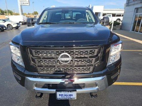 2024 Nissan Titan XD SV Black, Dixon, IL