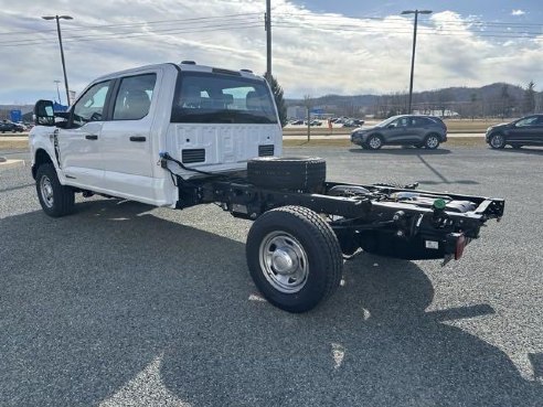 2024 Ford F-350SD XL White, Boscobel, WI