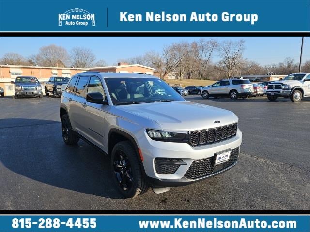 2024 Jeep Grand Cherokee Altitude X Silver, Dixon, IL