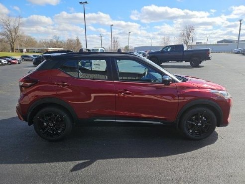 2024 Nissan Kicks SR Red, Dixon, IL