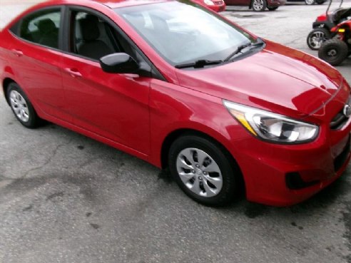 2016 Hyundai Accent SE 4dr Sedan 6A Red, East Barre, VT