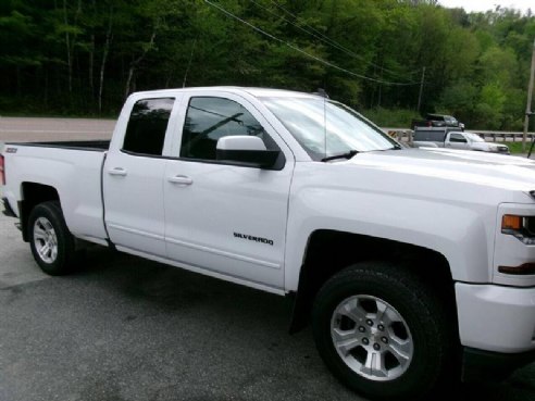 2017 Chevrolet Silverado 1500 LT 4x4 4dr Double Cab 6.5 ft. SB White, East Barre, VT