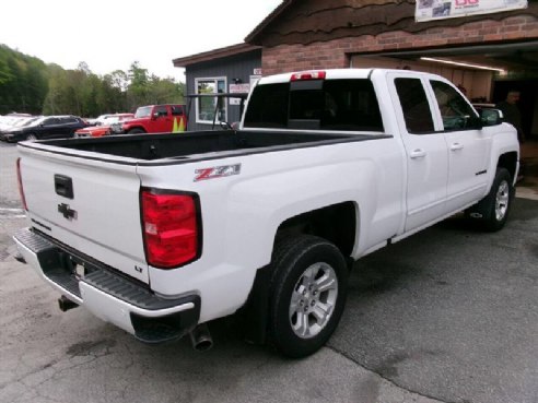 2017 Chevrolet Silverado 1500 LT 4x4 4dr Double Cab 6.5 ft. SB White, East Barre, VT