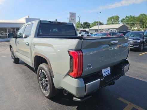 2024 Toyota Tundra Limited Gray, Dixon, IL