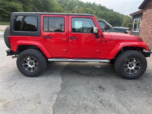 2017 Jeep Wrangler Sahara 4x4 4dr SUV Red, East Barre, VT