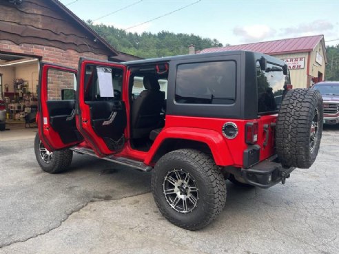 2017 Jeep Wrangler Sahara 4x4 4dr SUV Red, East Barre, VT