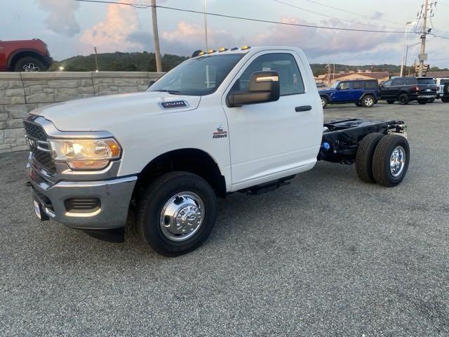 2024 Ram 3500 Tradesman White, Boscobel, WI