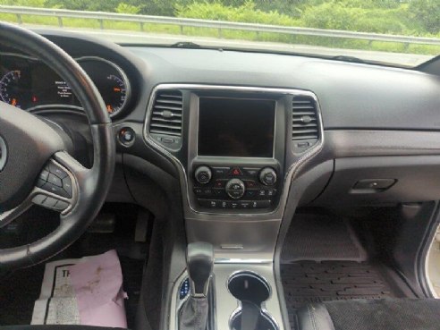 2018 Jeep Grand Cherokee Altitude Bright White Clear Coat, Saint Johnsbury, VT