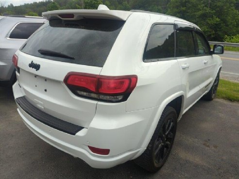 2018 Jeep Grand Cherokee Altitude Bright White Clear Coat, Saint Johnsbury, VT