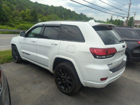 2018 Jeep Grand Cherokee Altitude Bright White Clear Coat, Saint Johnsbury, VT