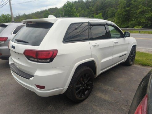 2018 Jeep Grand Cherokee Altitude Bright White Clear Coat, Saint Johnsbury, VT