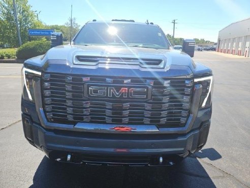 2024 GMC Sierra 3500HD Denali Ultimate Blue, Dixon, IL