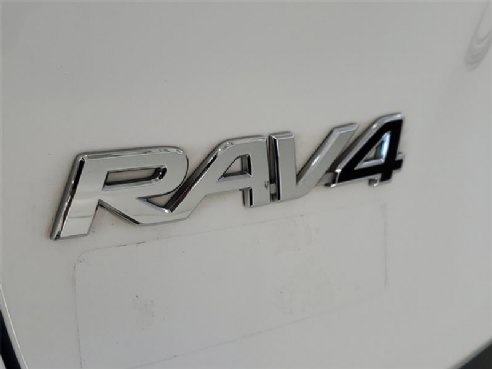 2021 Toyota RAV4 XLE White, Indianapolis, IN