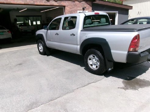 2012 Toyota Tacoma V6 4x4 4dr Double Cab 5.0 ft SB 5A Silver, East Barre, VT