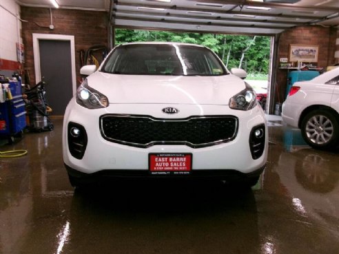 2018 Kia Sportage LX AWD 4dr SUV White, East Barre, VT