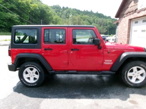 2012 Jeep Wrangler Sport 4x4 4dr SUV Red, East Barre, VT