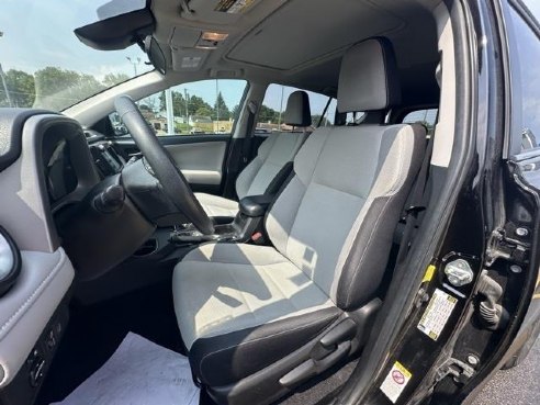 2018 Toyota RAV4 XLE Black, Dixon, IL