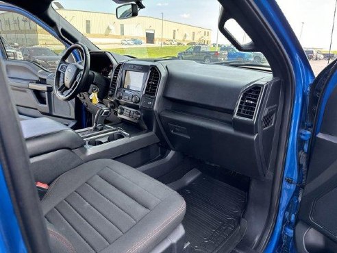 2020 Ford F-150 XLT Velocity Blue Metallic, Plymouth, WI