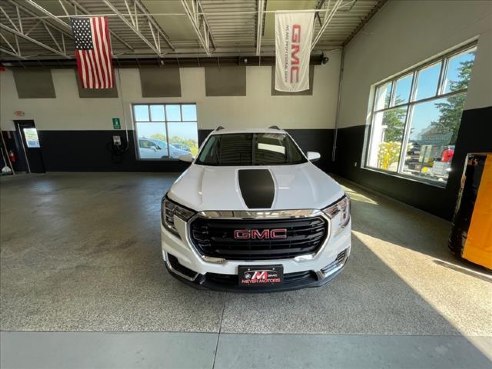 2022 GMC Terrain SLE White, Plymouth, WI