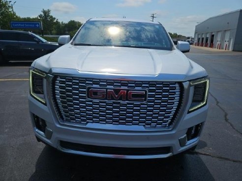 2024 GMC Yukon Denali White, Dixon, IL