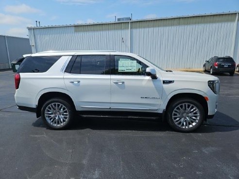 2024 GMC Yukon Denali White, Dixon, IL