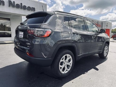 2024 Jeep Compass Latitude Gray, Dixon, IL