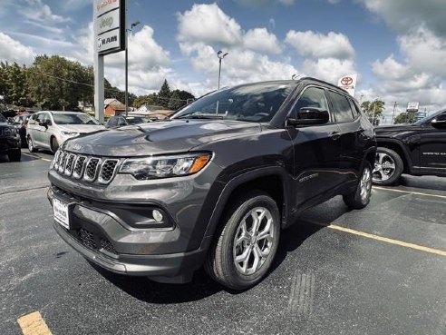 2024 Jeep Compass Latitude Gray, Dixon, IL