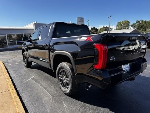 2024 Toyota Tundra SR5 Black, Dixon, IL