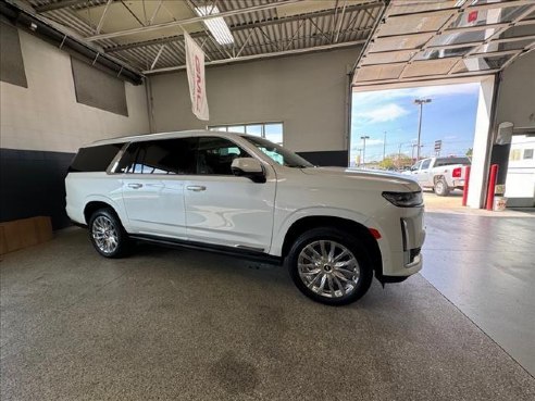 2023 Cadillac Escalade ESV Premium Luxury White, Plymouth, WI