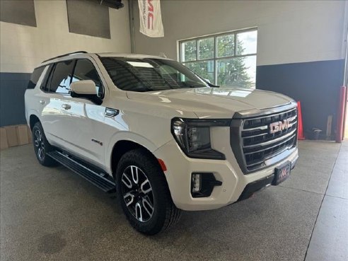 2023 GMC Yukon AT4 White, Plymouth, WI