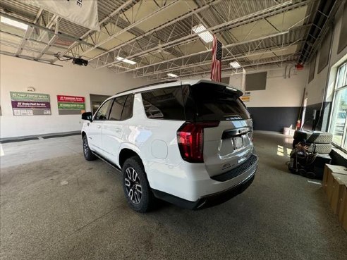 2023 GMC Yukon AT4 White, Plymouth, WI