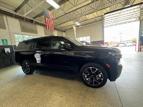 2022 Chevrolet Suburban RST Black, Plymouth, WI