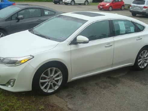 2013 Toyota Avalon Limited Champagne Pearl, Rockland, ME