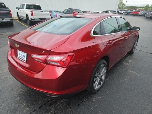 2024 Chevrolet Malibu LT Red, Dixon, IL