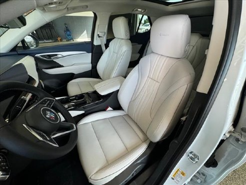 2024 Buick Envision Avenir Off White, Plymouth, WI