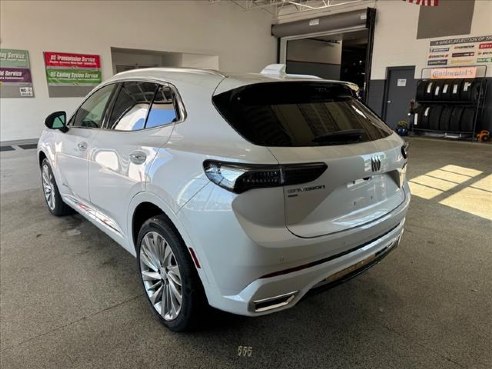 2024 Buick Envision Avenir Off White, Plymouth, WI