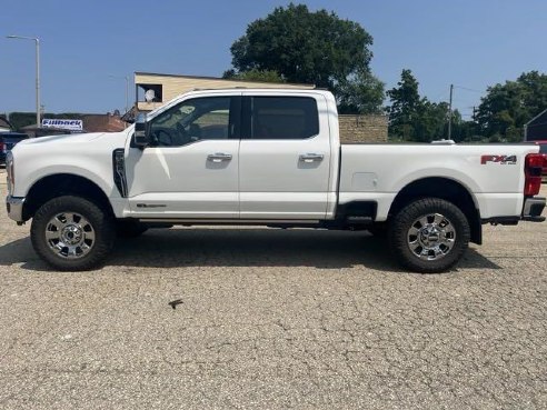 2023 Ford F-350 Series Lariat White, Boscobel, WI