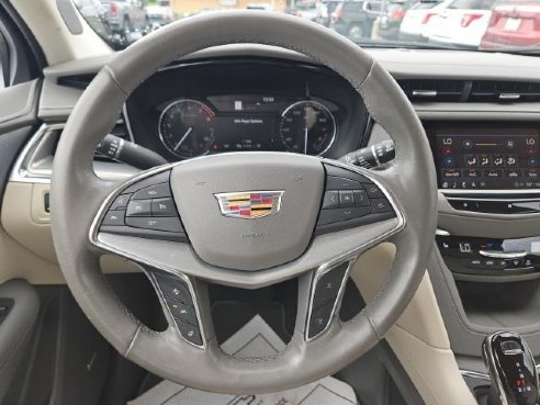 2021 Cadillac XT5 Premium Luxury White, Dixon, IL