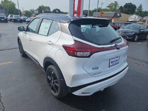 2024 Nissan Kicks SR White, Dixon, IL