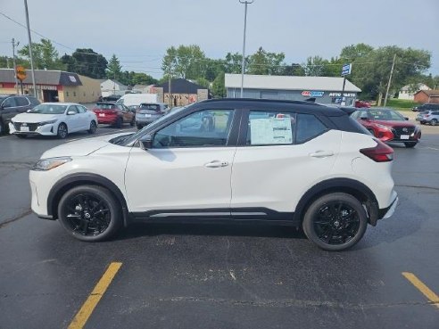 2024 Nissan Kicks SR White, Dixon, IL