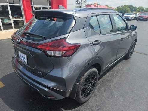 2024 Nissan Kicks SR Gray, Dixon, IL