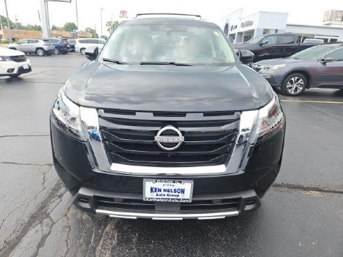 2024 Nissan Pathfinder Platinum Black, Dixon, IL