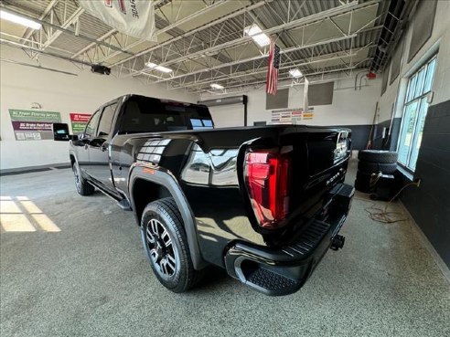 2022 GMC Sierra 2500HD AT4 Black, Plymouth, WI