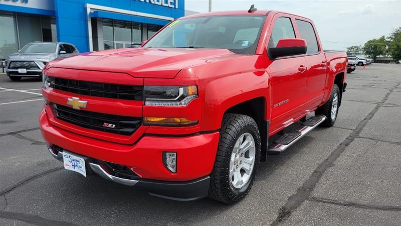 2017 Chevrolet Silverado 1500 LT Red, Viroqua, WI