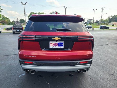 2024 Chevrolet Traverse FWD LT Radiant Red Tintcoat, Kiel, WI