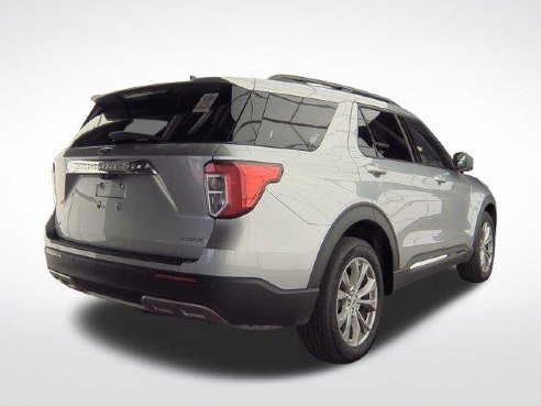 2022 Ford Explorer XLT Iconic Silver Metallic, Plymouth, WI